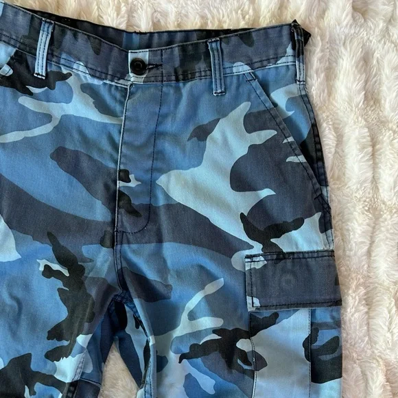 Y2K Vintage Camo Blue Cargo Pants - Picture 3 of 16